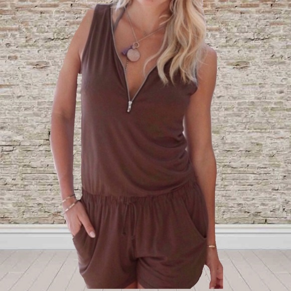 V-neck Drawstring Waist Playsuit - Picture 2 of 10